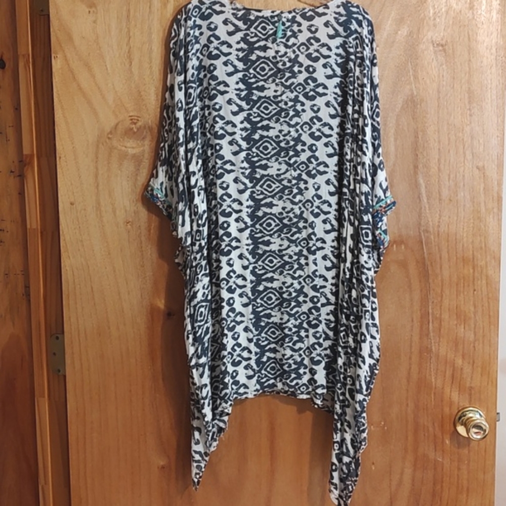 ZL Europe Boho Ikat Kimono Blouse Blue White Embroidered Lace-Up Tassels OS/2X - Picture 4 of 13